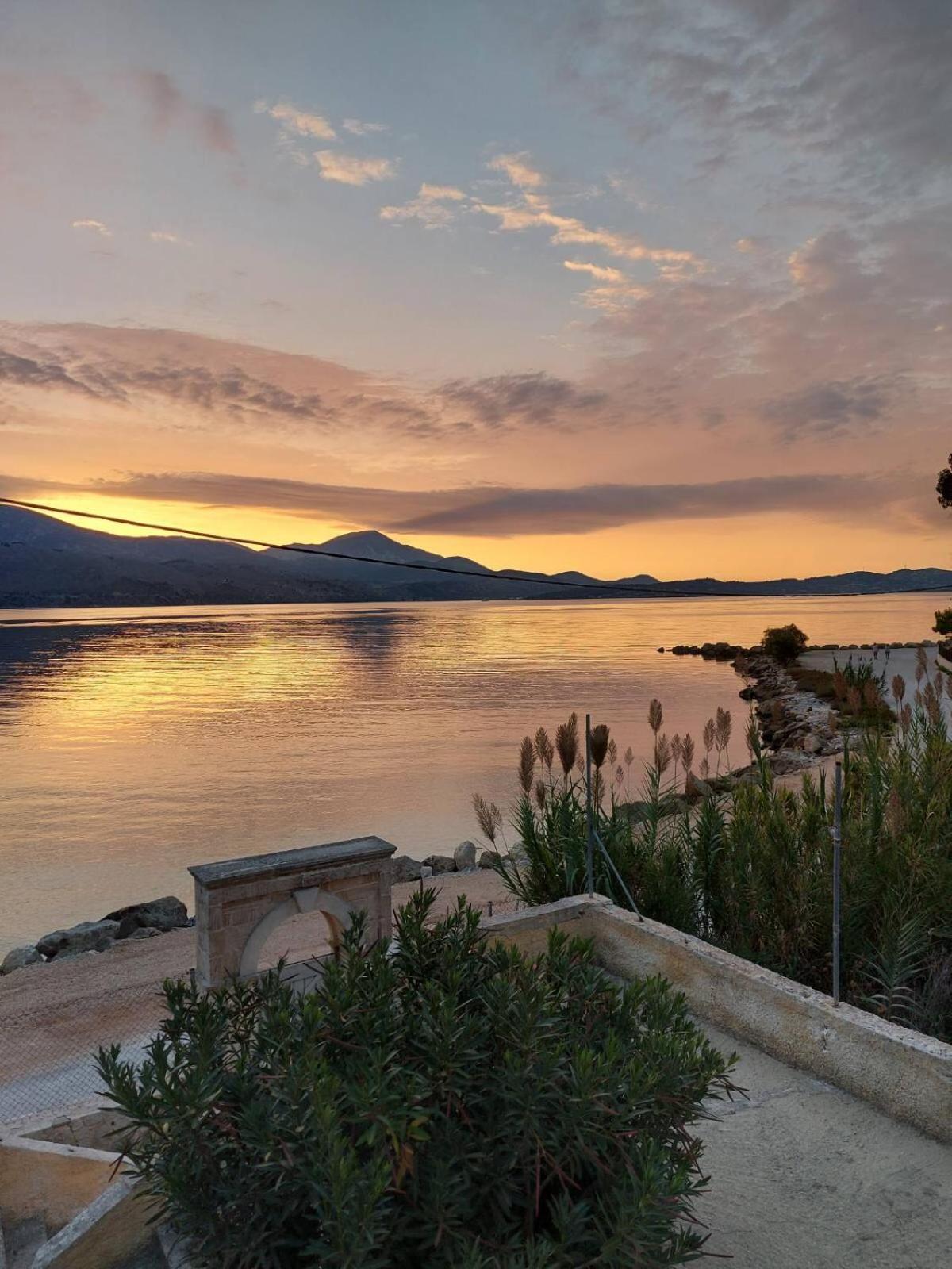Apollonides Seafront Villa 2 Melete Lixouri Exterior foto